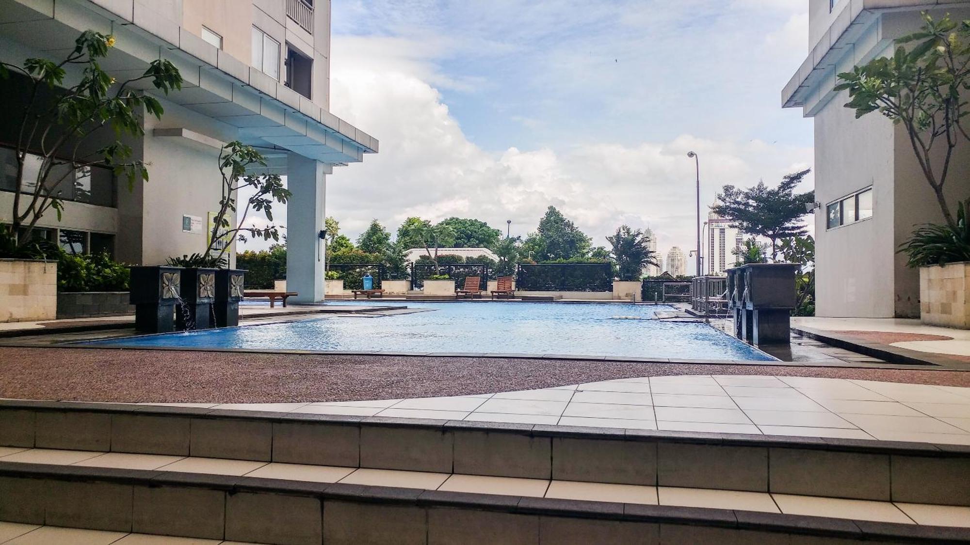 Homey And Cozy Living At Pakubuwono Terrace By Travelio *